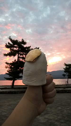 The Golden Thumb @Miyajima 
